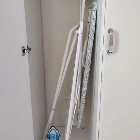 Spacious 44m2 Studio In City Center 公寓